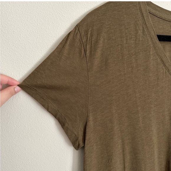 GIRLFRIEND COLLECTIVE Fern Cupro V-Neck Tee XXL - Picture 2 of 9